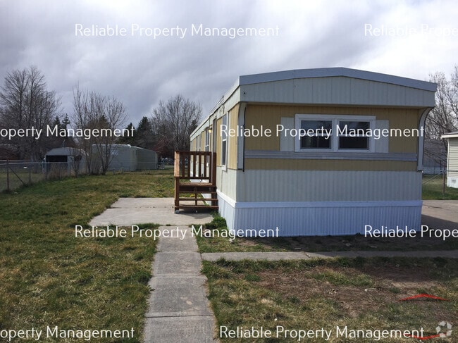 Building Photo - 750 Marcia Dr