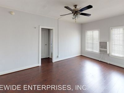 Building Photo - 416 S Grand View St