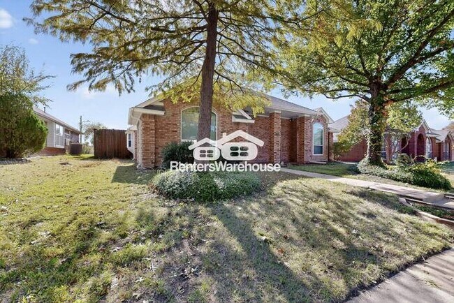 Building Photo - Completely Refreshed Rowlett Home