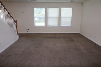 Building Photo - 15611 Leeds Ln