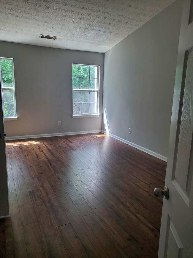 Foto del edificio - 2922 Vining Ridge Terrace
