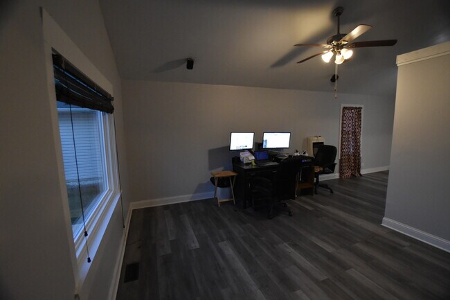 Building Photo - 1260 Arrowwood Ct