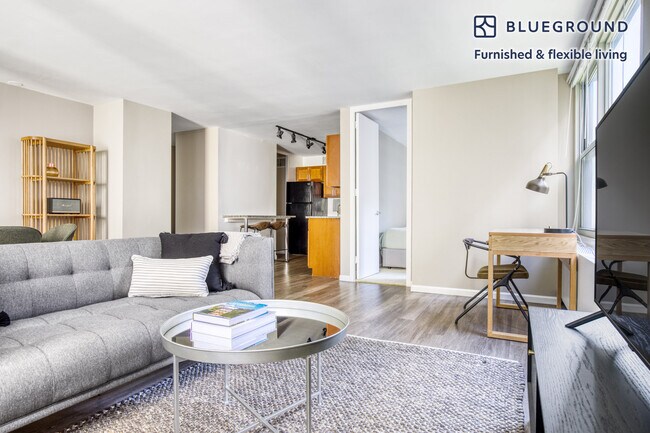 Foto del edificio - 860 N Dewitt Pl