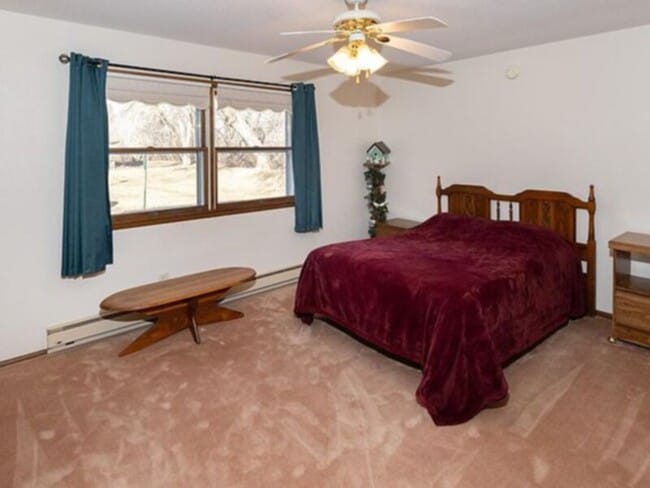 Building Photo - 2 BED UNIT 1 BATH AVAILABLE FOR RENT