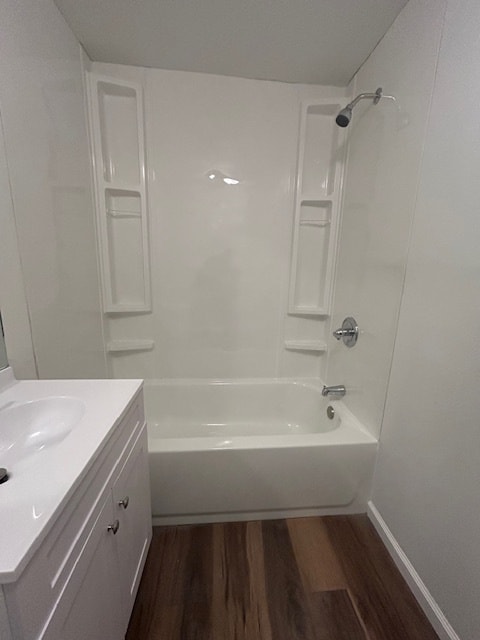 Full Bathroom - 62 Elizabeth St