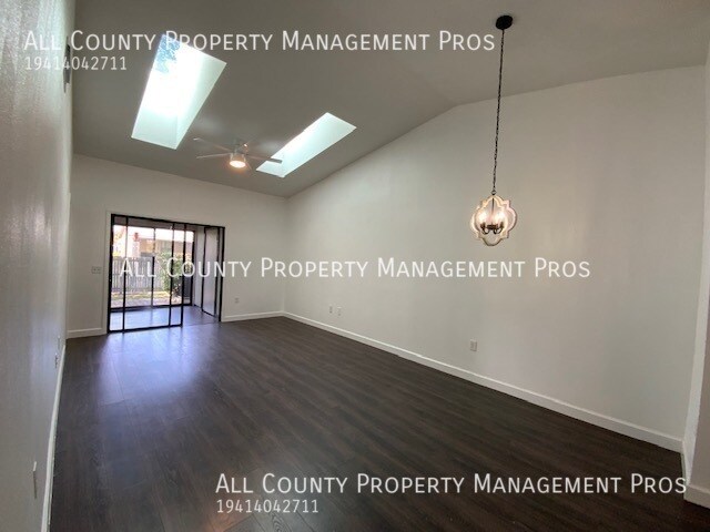 Building Photo - Villa Style Condo With Dual Master Suites,...