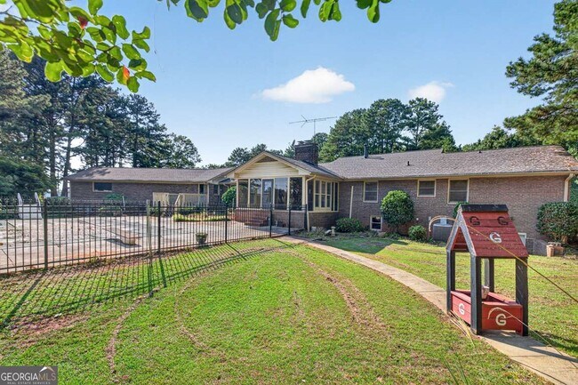 Foto del edificio - 160 Apalachee Church Rd