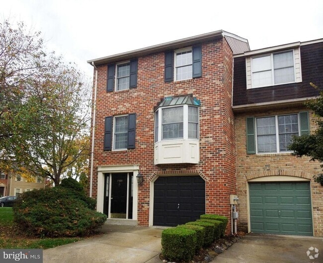 Building Photo - 7999 Clipper Ct