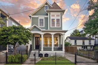 Building Photo - 1332 W 21st St