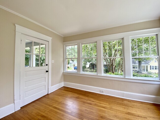 Foto del edificio - 1105 Virginia Ave