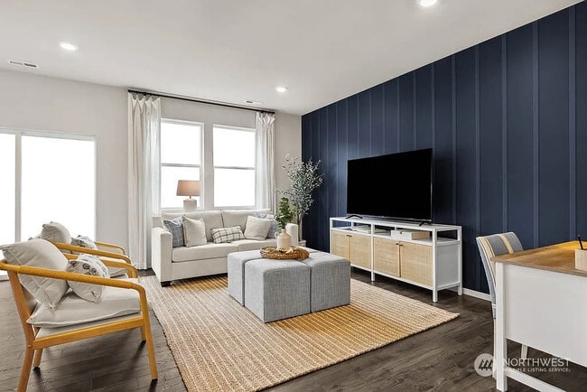 Building Photo - 4333 Savannah Lp NE