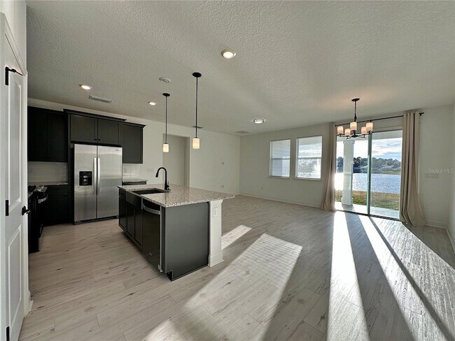 Foto del edificio - 43 Waverly Ln