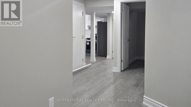 Photo du bâtiment - BASEMENT - 21-B HANCOCK CRESCENT