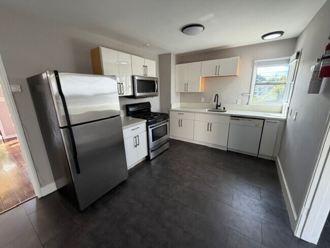 Foto del edificio - 1239-1241 E 22nd St
