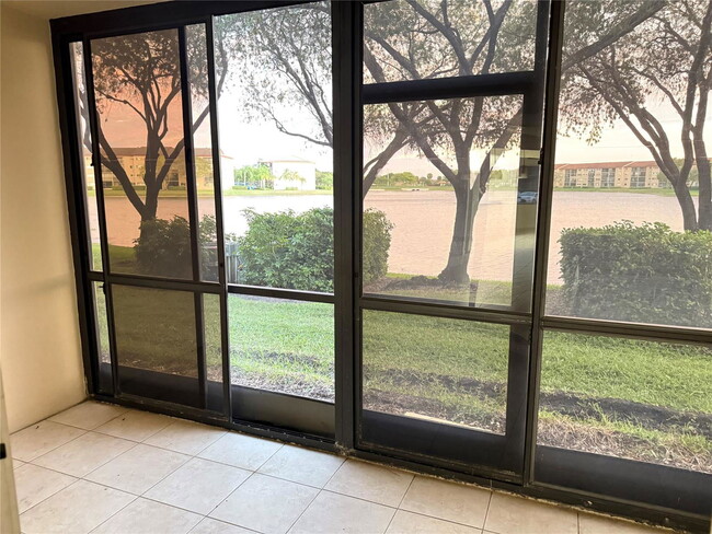 Foto del edificio - 1001 SW 141st Ave