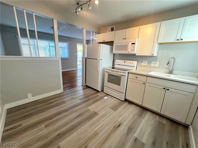 Foto del edificio - 225 S 10th St