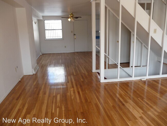 Building Photo - 3 br, 1.5 bath House - 4627 Regent Street