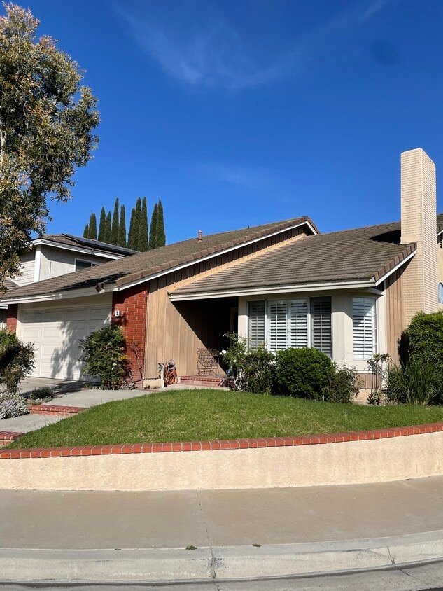 2 Delaware, Irvine, CA 92620 House Rental in Irvine, CA