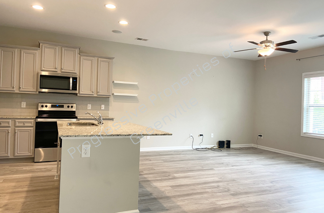 Foto del edificio - 405 Cedar Bluff Way