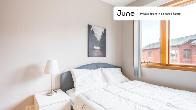 Foto del edificio - Room in Shared 4 bed/2.5 bath home in Chinatown