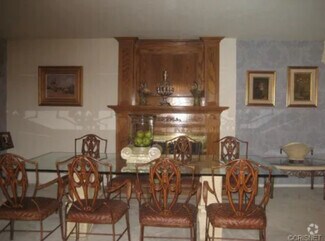 Building Photo - 778 N Valley Dr