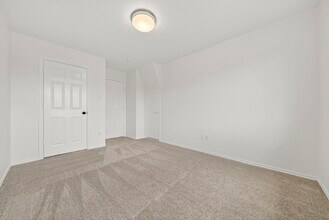 Building Photo - 3315 Berzin Ct