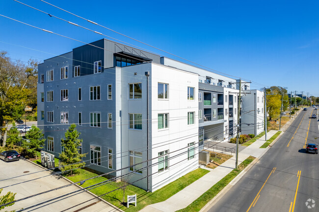 Building Photo - 1041 Flats