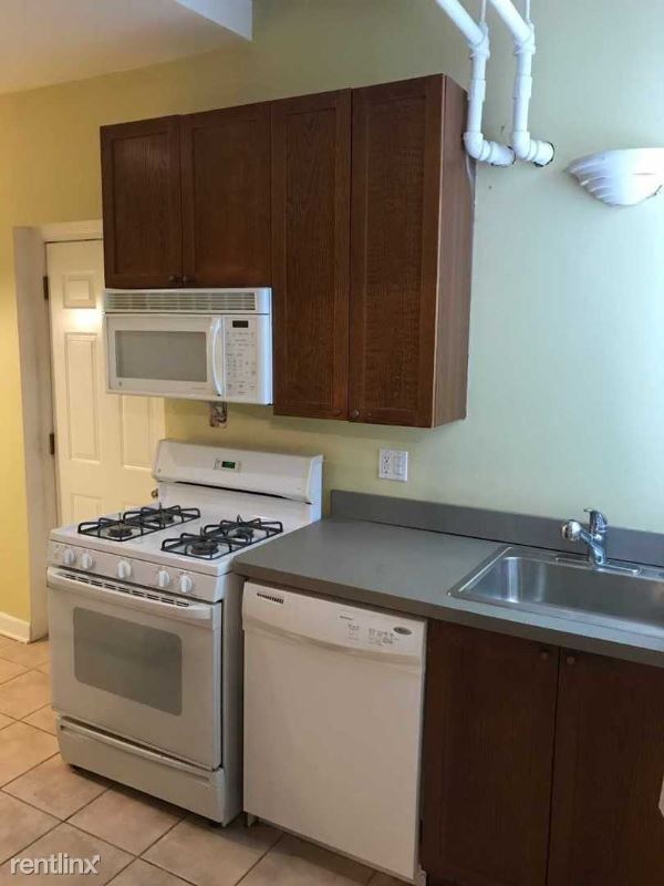 Foto principal - 1437 W Pratt Blvd