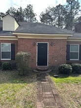 Building Photo - 46 Sagebrush Apartments