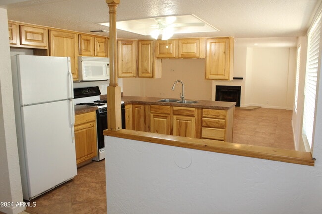 Building Photo - 1507 W Menadota Dr