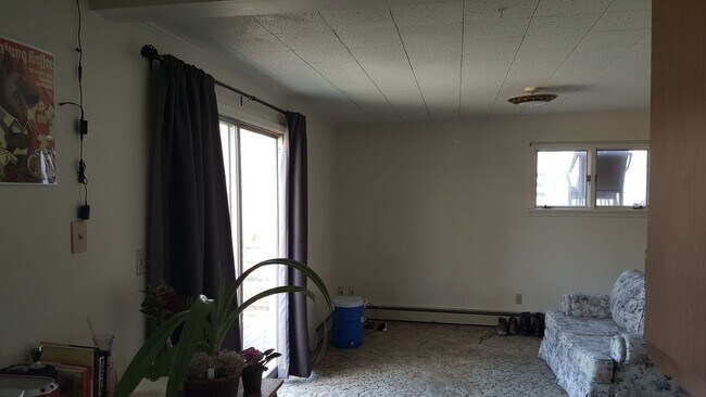 Building Photo - 720 S 9th B