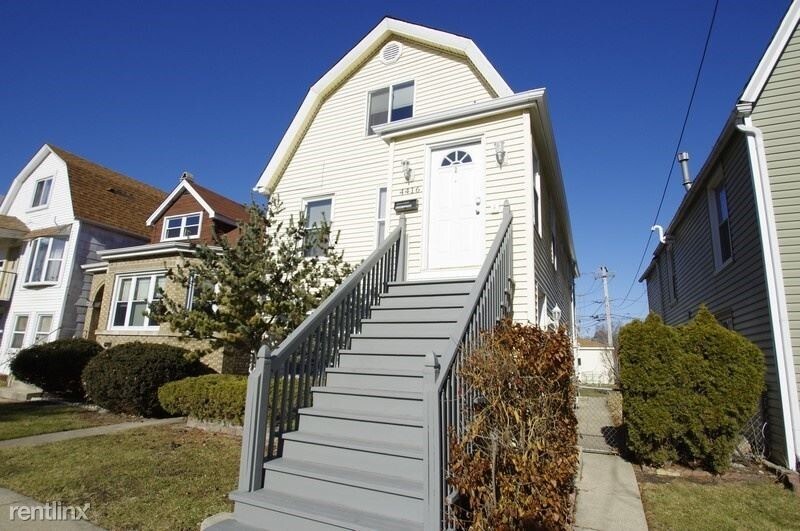 Primary Photo - 3 br, 2 bath House - 4416 W Wilson Ave