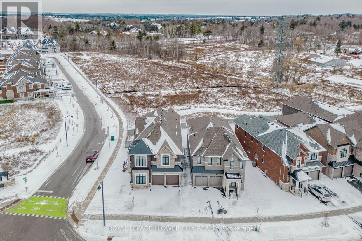 Photo principale - 518 Kleinburg Smt Wy