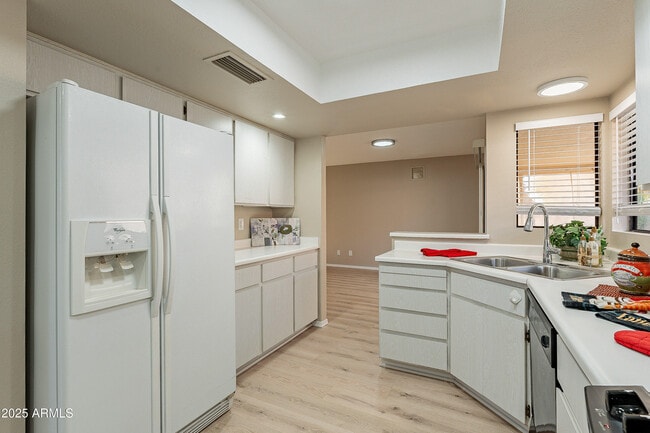 Building Photo - 25822 S Boxwood Dr