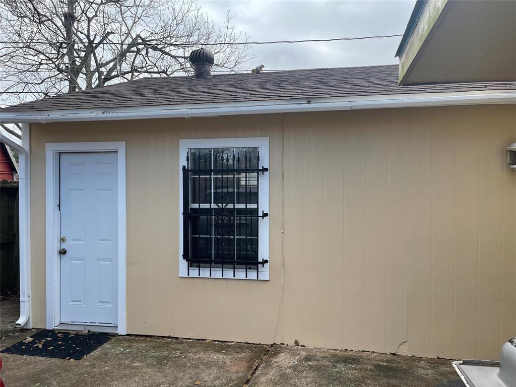 Foto principal - 8807 Birdwood Rd