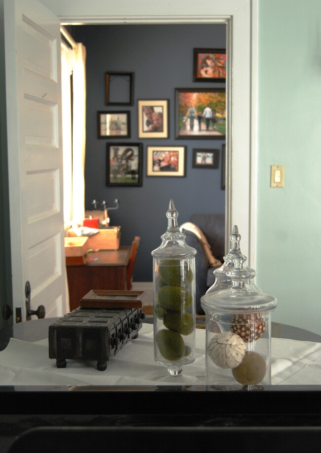 Building Photo - 203 Wallace Ave