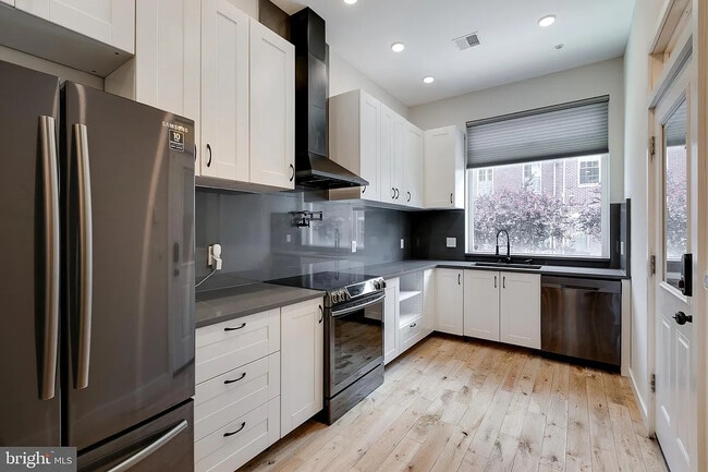 Photo - 1825 Ginnodo St (Philadelphia, PA) Apartment