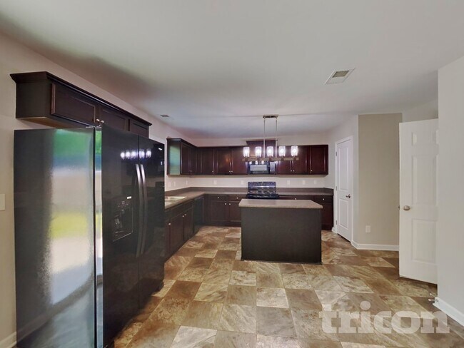 Building Photo - 4439 Oak Pointe Dr