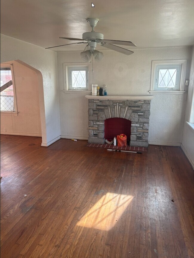 Foto del edificio - 8506 Drury Ln