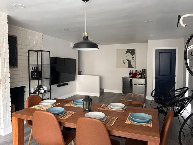 Foto del edificio - 11627 Chenault St
