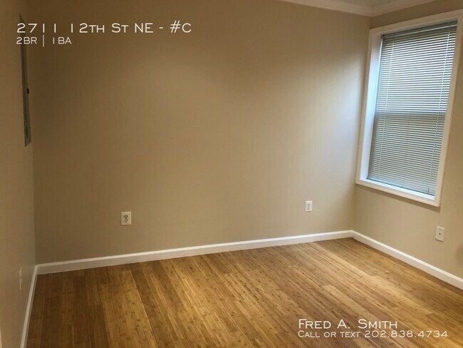 Building Photo - 2 Bedroom Top Floor Unit in Brookland