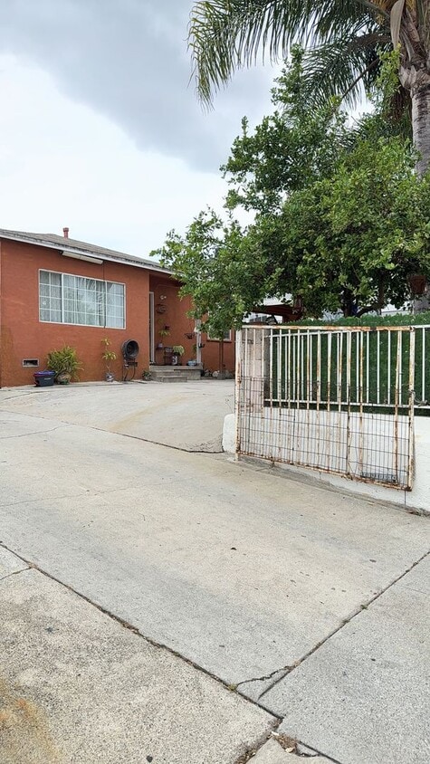 Photo - 1536 W. 205th St.