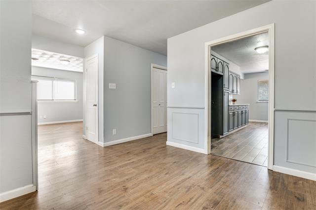 Building Photo - 1308 Cochise Dr