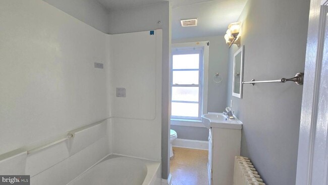 Foto del edificio - 141 Bridgeboro St