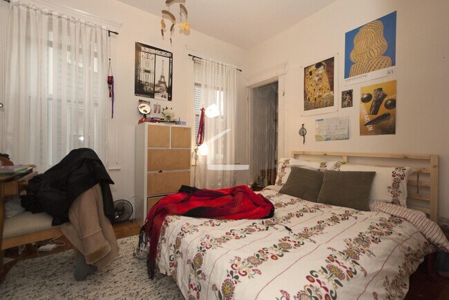 Foto del edificio - 36 Brainerd Rd