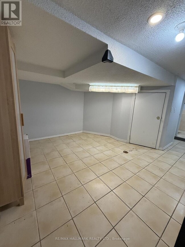 Building Photo - 30 Curzon St