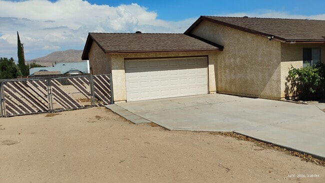 Garage/Side Car Gate - 7619 Pismo Ave