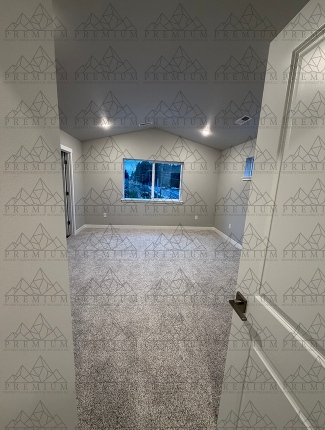 Building Photo - 1st MONTH FREE - 3 BED 2.5 BATH NEW BUILD!