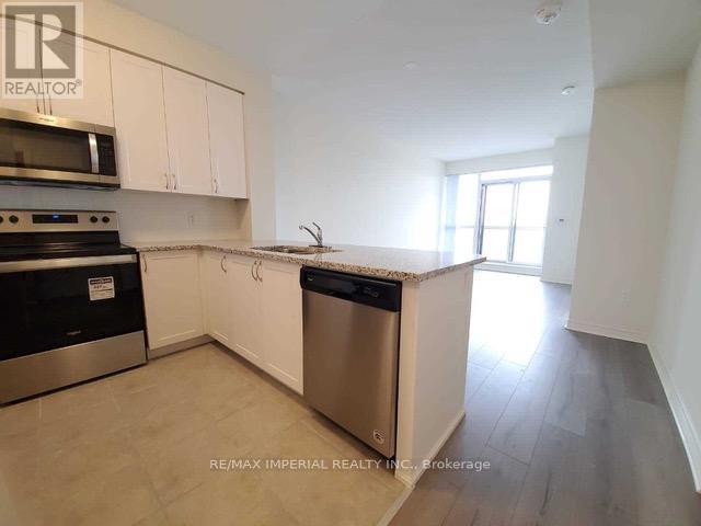 Photo principale - 349-1349 Rathburn Rd W
