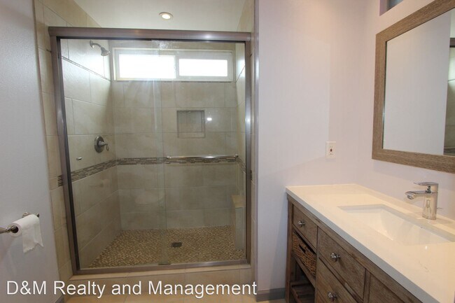 Building Photo - Studio, 1 bath House - 1267 Greenlake Drive